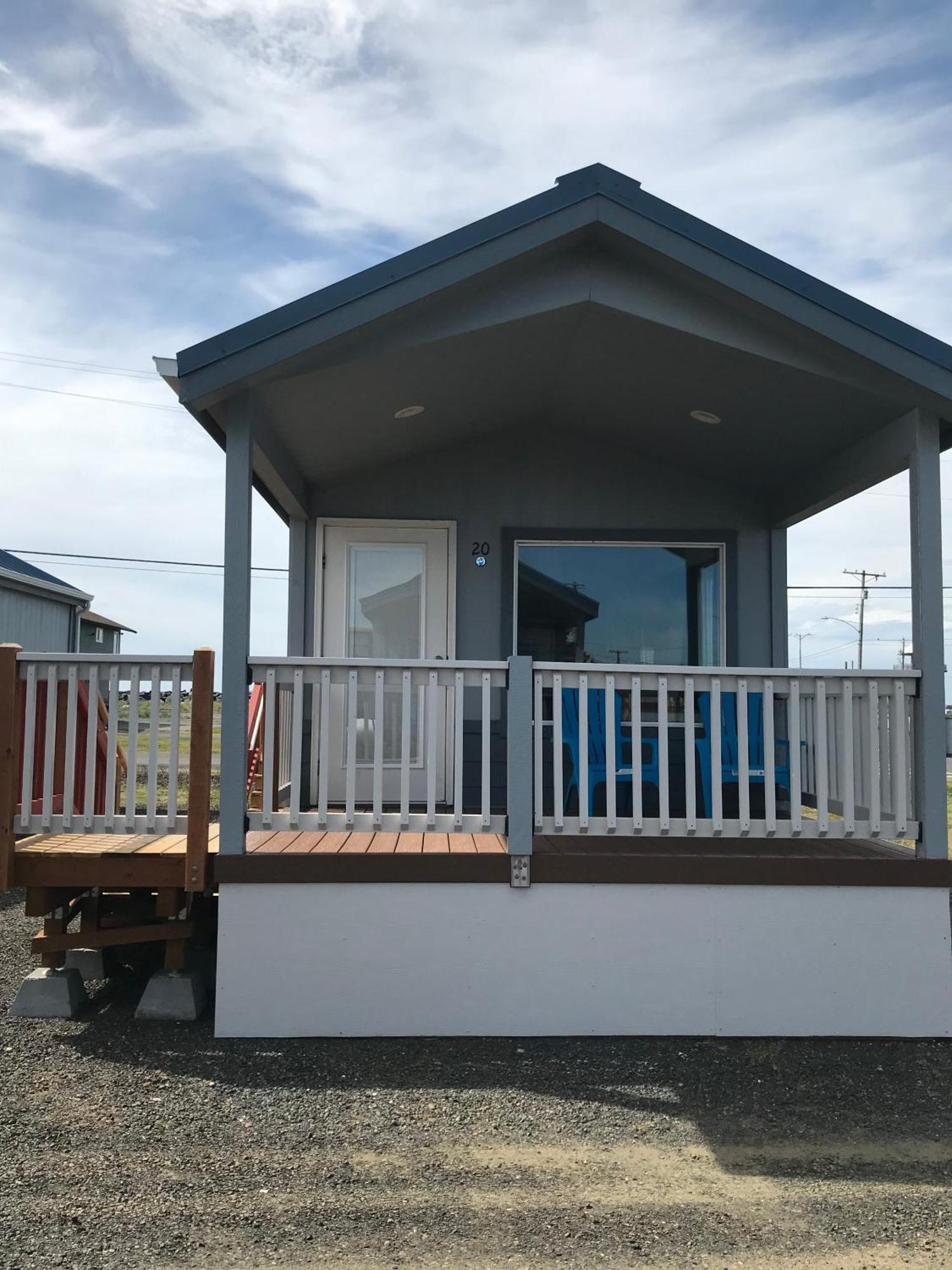 Westport Inn Cabins Exterior photo