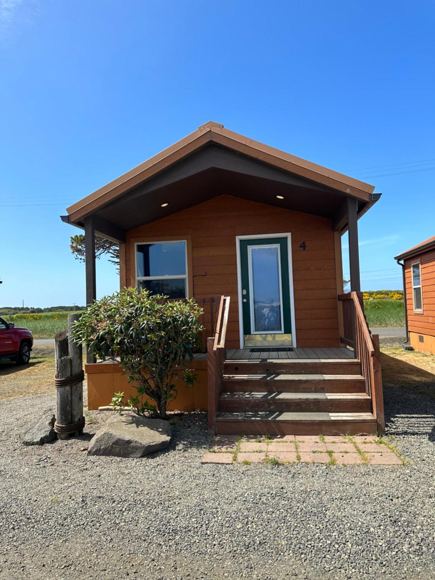 Westport Inn Cabins Exterior photo