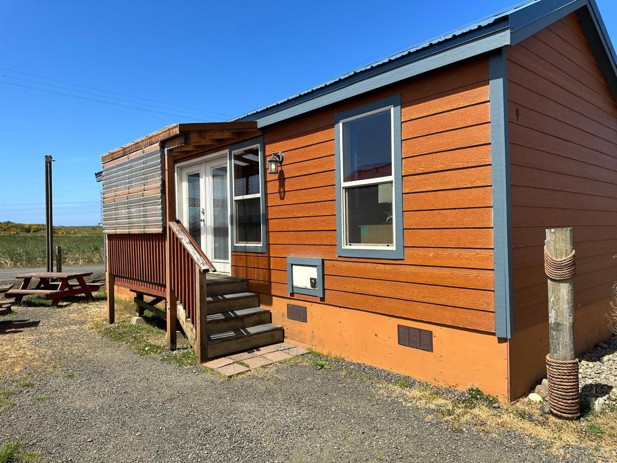 Westport Inn Cabins Exterior photo