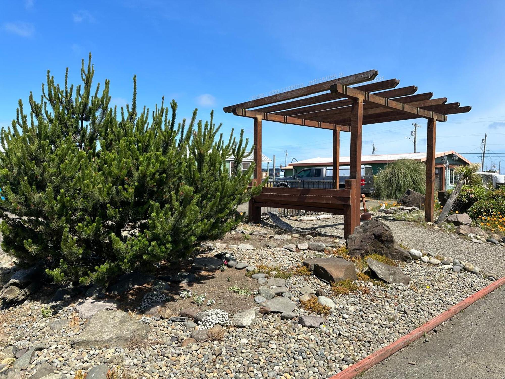 Westport Inn Cabins Exterior photo